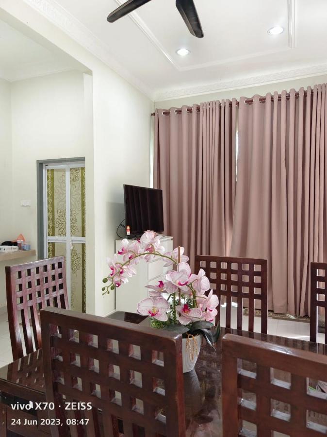 Homestay Yasmeen Marang Exteriér fotografie